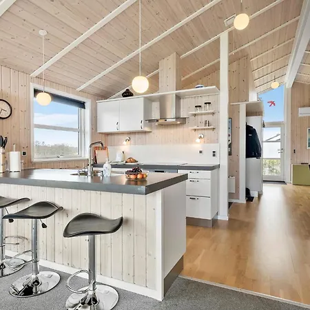 Дом отдыха Stunning In With Kitchen