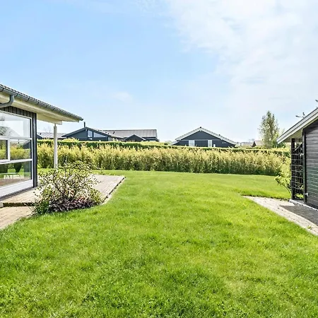 Stunning In With Kitchen Frorup