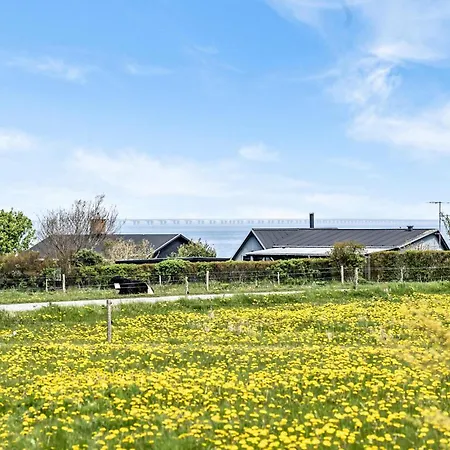 Stunning In With Kitchen *